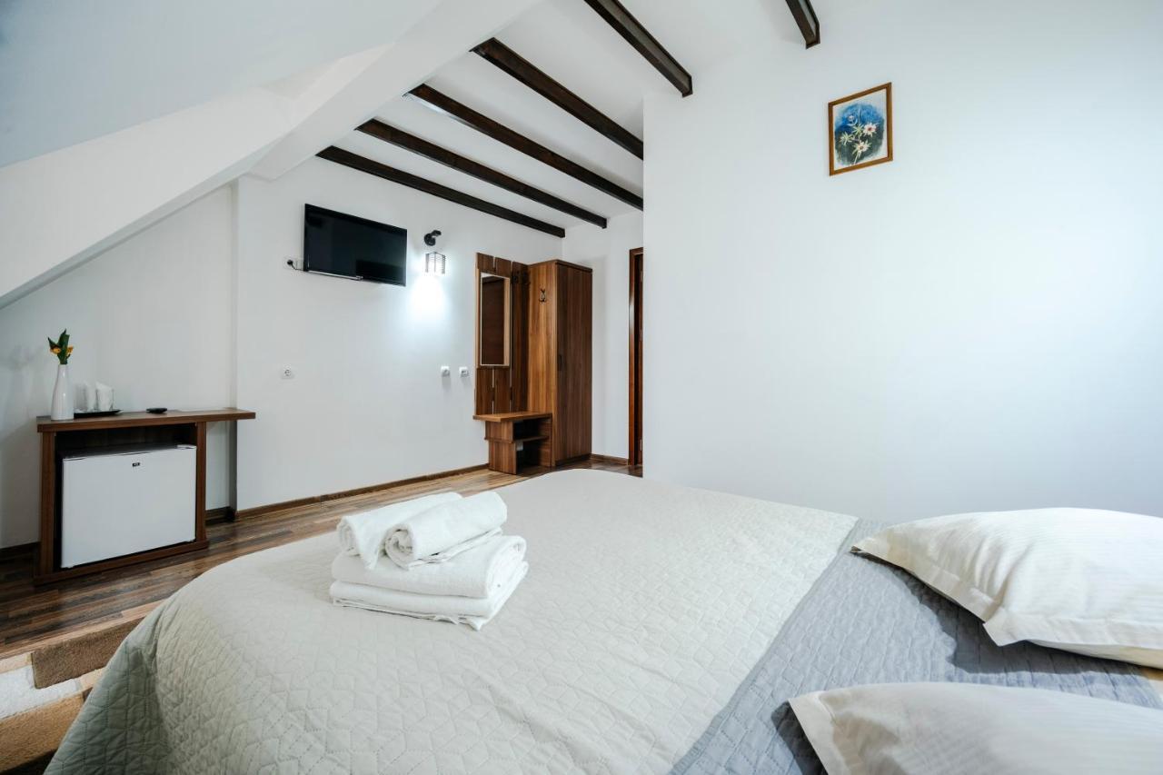 Pension Valeria Voronet Bagian luar foto