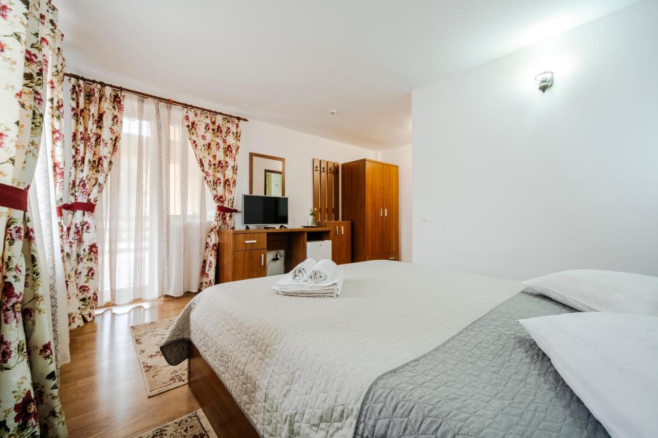 Pension Valeria Voronet Bagian luar foto